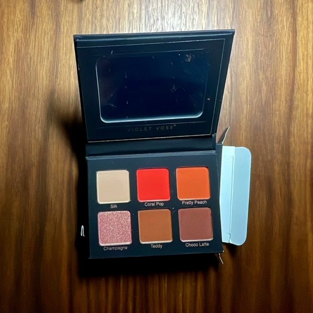Coral Pop Eyeshadow Palette by Violet Voss